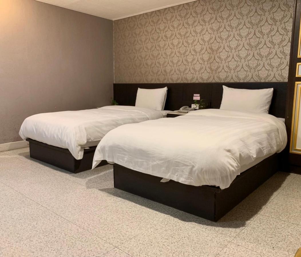 Jing Dian Business Hotel Taoyuan Exterior foto